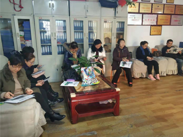 安陽林源物業(yè)管理有限責(zé)任公司組織開展“建設(shè)好家園、學(xué)雷鋒我行動(dòng)”活動(dòng)